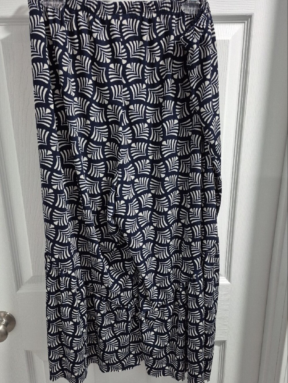 Cato Navy and White Geometric - Picture 2 of 4